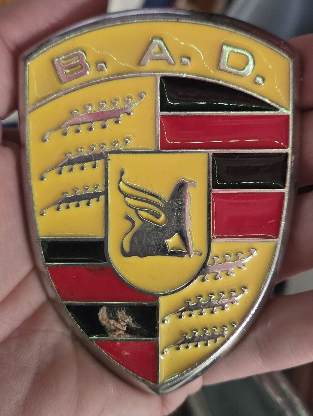 Y2k Belt Buckl Yellow, Red & Black Crest — Men Accessories